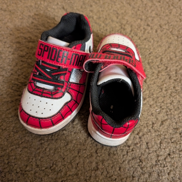 Spiderman Kids Sneakers - Picture 1 of 4